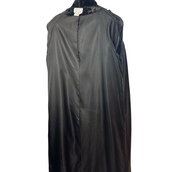 Cache Black and Brown Animal Print Cape - Picture 6 of 8